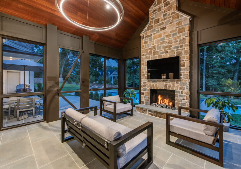 Screened-in Porch